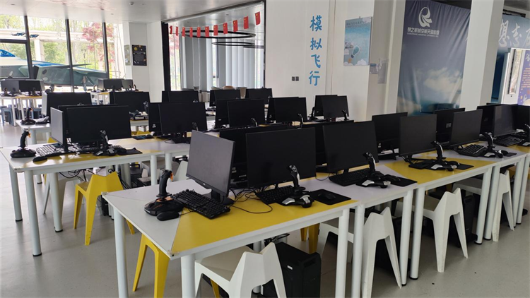 图片1 图片1